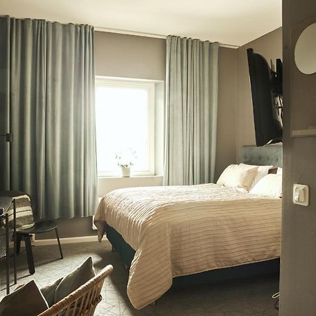 Hasse Pa Sjoekanten Hotell & Restaurang ヨンショーピン エクステリア 写真