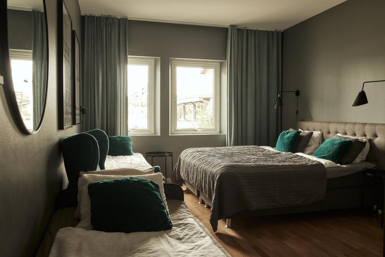 Hasse Pa Sjoekanten Hotell & Restaurang ヨンショーピン エクステリア 写真