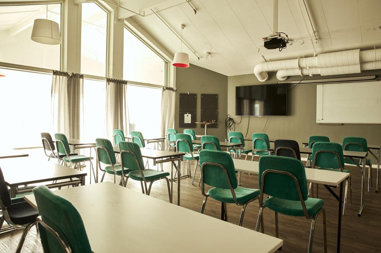 Hasse Pa Sjoekanten Hotell & Restaurang ヨンショーピン エクステリア 写真