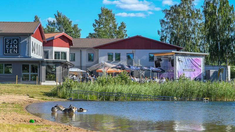 Hasse Pa Sjoekanten Hotell & Restaurang ヨンショーピン エクステリア 写真